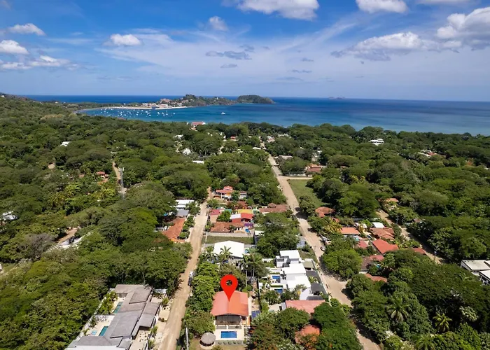 Сasa de vacaciones 4br Tropical Retreat • Pool • • Golf Cart *