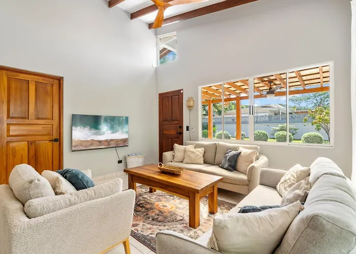 4br Tropical Retreat • Pool • • Golf Cart Сasa de vacaciones *